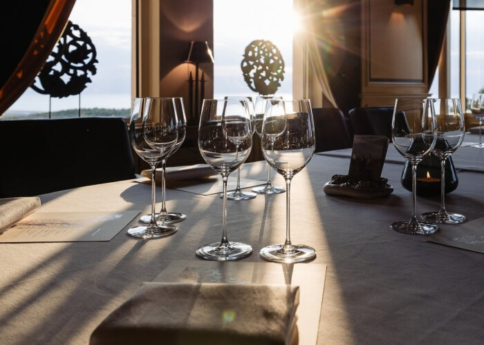 Latour | Huis ter Duin