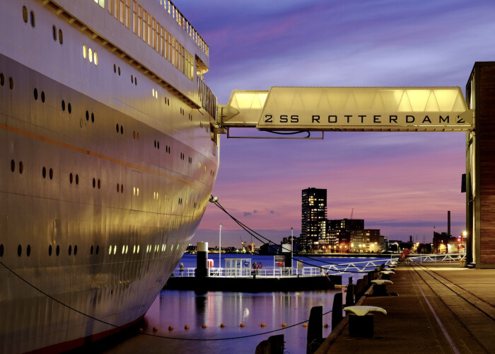 Club Room by SS Rotterdam