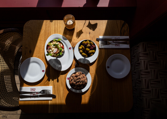 Roose Restobar